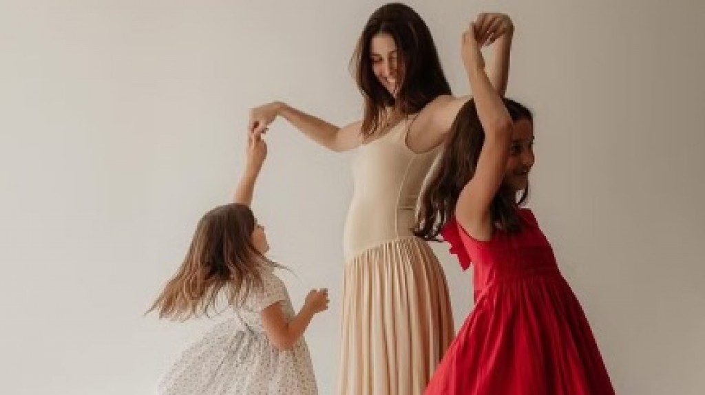 Letícia anuncia quarta gravidez nas redes sociais