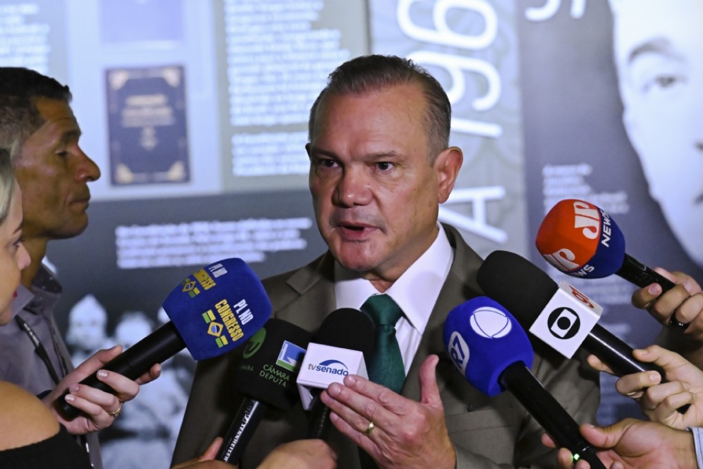 Wellington atribui episódio da tornozeleira de Bolsonaro a abalo emocional pós-pandemia