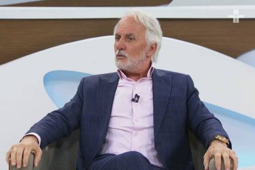 Mesquita comenta arquivamento de denúncia e diz que acusação foi “brincadeira inocente”